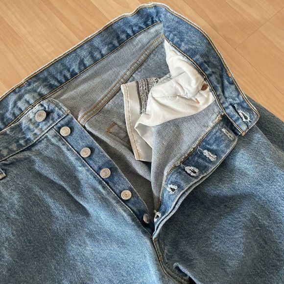 Levi's 501 Light Blue Jeans (Men's Size 38x32) Levi Strauss actual 35x27 (0365) - Picture 6 of 10